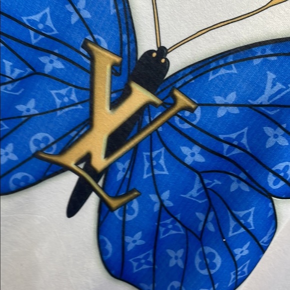 Cute T-shirts. - Picture 2 of 2